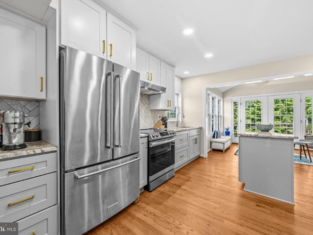 6 Winterberry Court