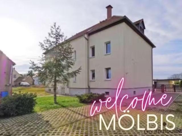 6 Zimmer 100 m² 650 € Kaltmiete Wohnungen in Rötha