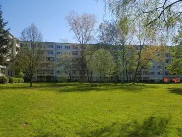 6 Zimmer 119 m² 670 € Kaltmiete Wohnungen in Hermsdorf