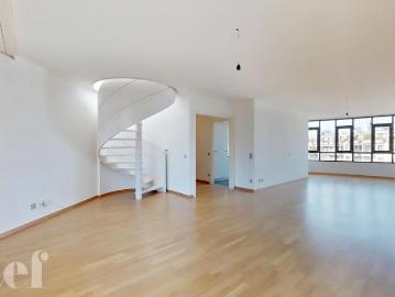 6 Zimmer, 138 m², 5. Stock