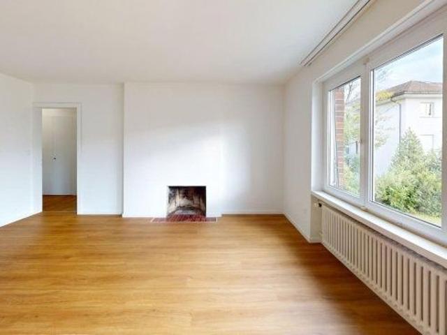 6 Zimmer, 142 m², 1. Stock