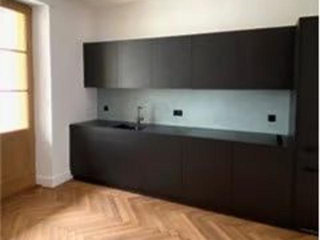 6 Zimmer, 145 m², 1. Stock