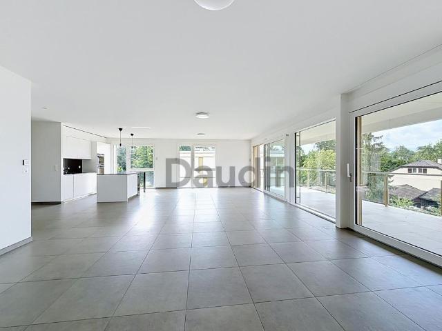 6 Zimmer, 156 m², 2. Stock