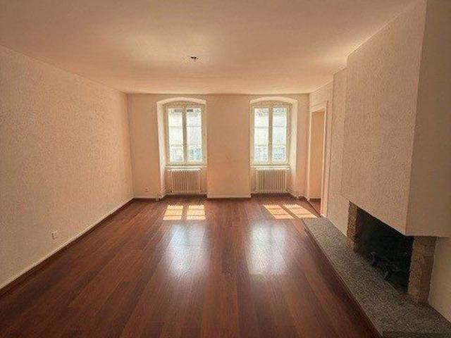 6 Zimmer, 170 m², 2. Stock
