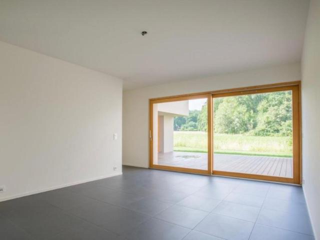 6 Zimmer, 180 m², 2. Stock