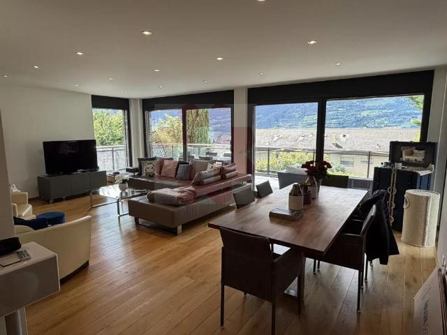 6 Zimmer, 187 m², EG