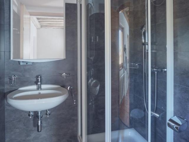 6 Zimmer, 200 m²
