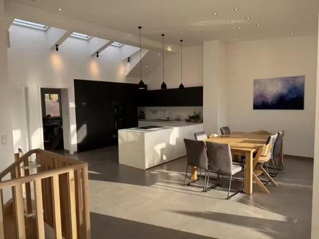 6 Zimmer 230 m² 3.220 € Kaltmiete Wohnungen in Karlsruhe