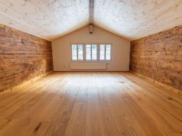 6 Zimmer, 240 m², 2. Stock