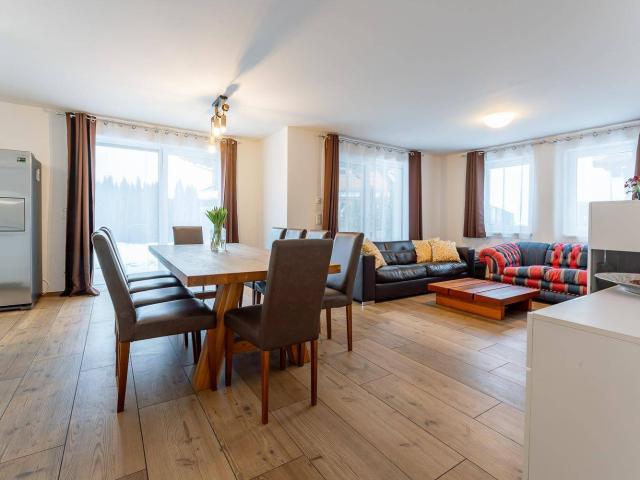 6 Zimmer Apartment mit Terrasse und Garten in Piesendorf