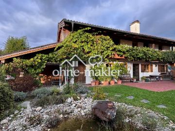 6 Zimmer Einfamilienhaus vom Architekten Rechl mit 1862qm grossem Bau Grundstück