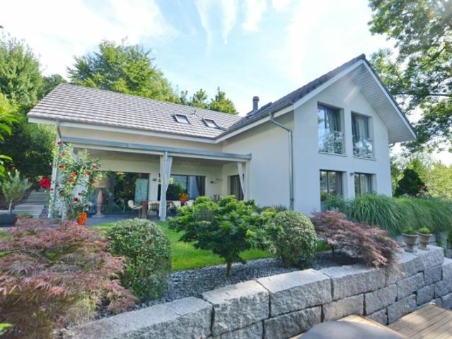6½ Zimmer Haus im gehobenen EFH Quartier, ruhig gelegen, ein wahres Familien Kinderparadies, 5034 Suhr