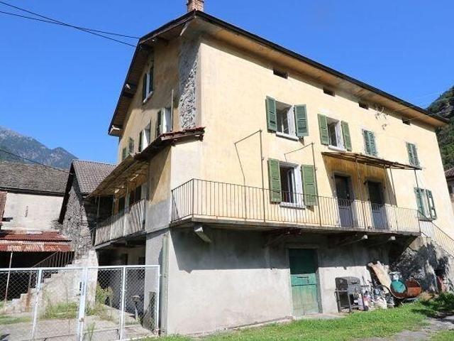 6 Zimmer Hausteil mit Garten und Rustico mit Bauland / Doppelhaushälfte mit Garten und Rustico mit Bauland