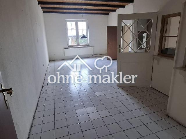 6 Zimmer Maisonette mit Dachterrasse für Selbstgestalter in Siebenbäumen