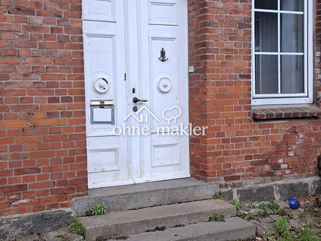 6 Zimmer Maisonette mit Dachterrasse für Selbstgestalter in Siebenbäumen