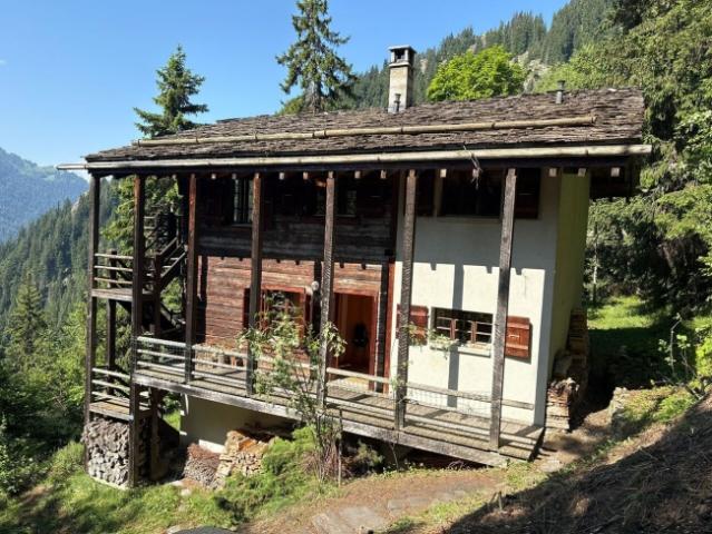 6 ZIMMIGES CHALET IM HERZEN DER NATUR RUHIGER VORSTADTSTREIFEN / TOP AUSSICHT