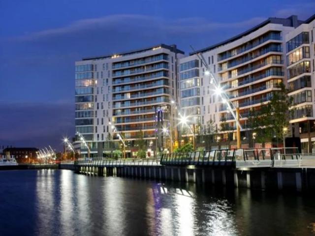 6 09 The Arc, 2f Queens Road