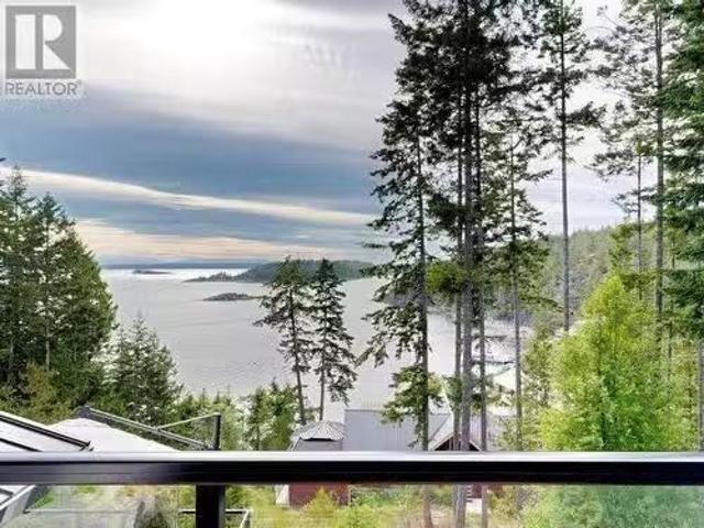 6 10289 Finn Bay Rd, Powell River, BC, V0N 2G0 Luxury House.