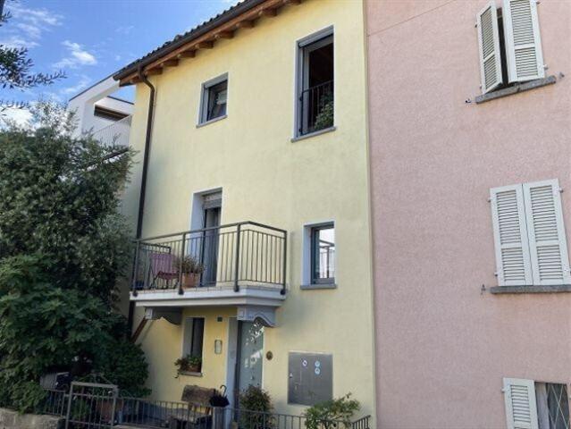 6 1/2 Zimmer Dorfhaus mit Garten und Werkstatt / 6 1/2 Zimmer Dorfhaus im Kern mit Garten und Werkstatt