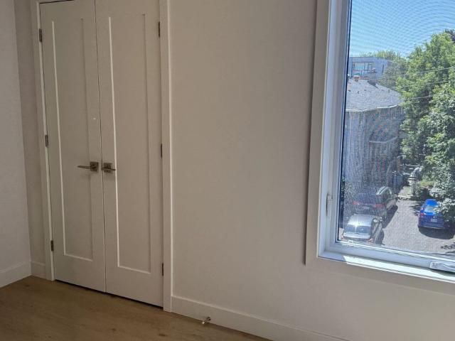 6 1301 Dorchester Avenue, Ottawa