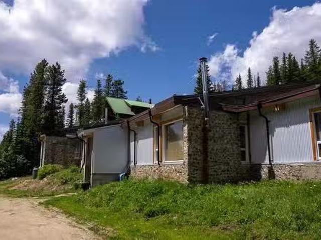 6 130 Cougar Road, Mount Baldy, BC, V0H 1T8 Single Family Pr.