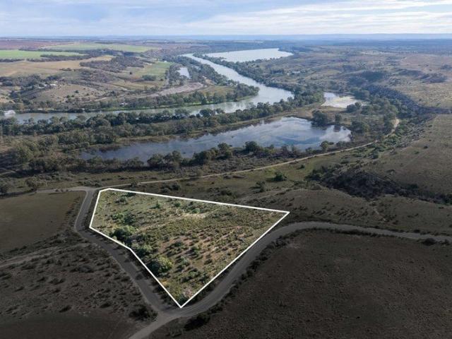 6.13 Acres of Native Bushland