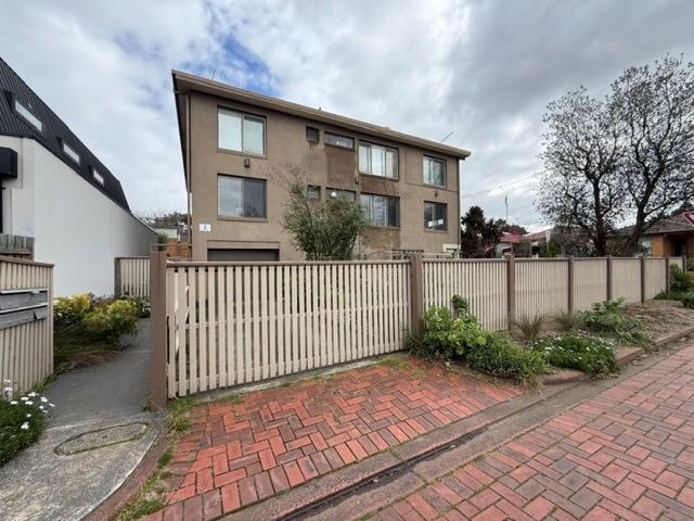 6 / 2 John Street, Footscray