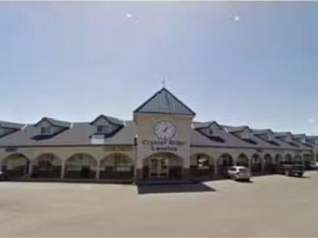 6 55 Wheatland Trail, Strathmore, AB, T1P 1R7 commercial for.