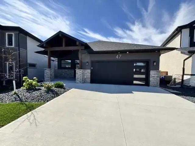 6.5 Bedroom House Winnipeg MB 105410701