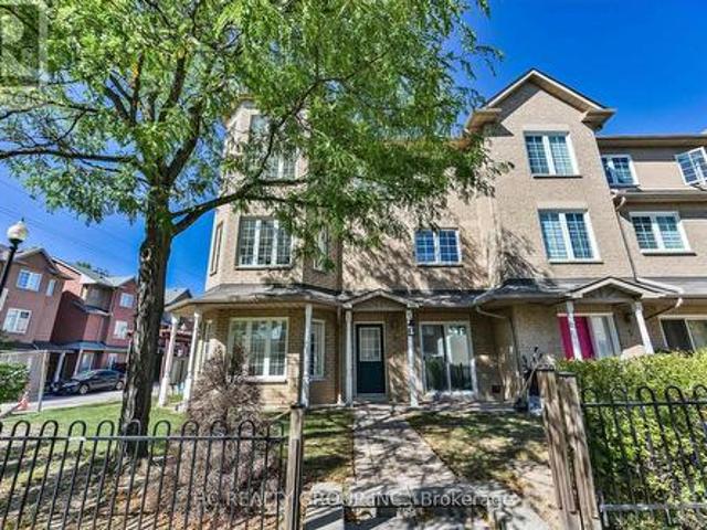 6 5 St Moritz Way, Markham, ON, L3R 4E8 townhouse for sale | Listing ID N13819 | Royal LePage