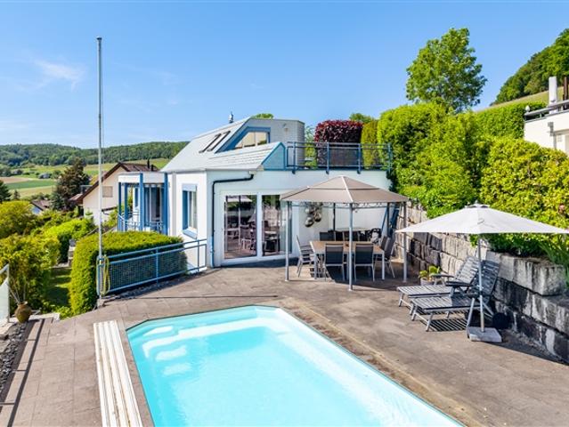 6.5 Zi EFH am Dorfrand, an wunderschöner, erhöhter Lage mit Weitblick