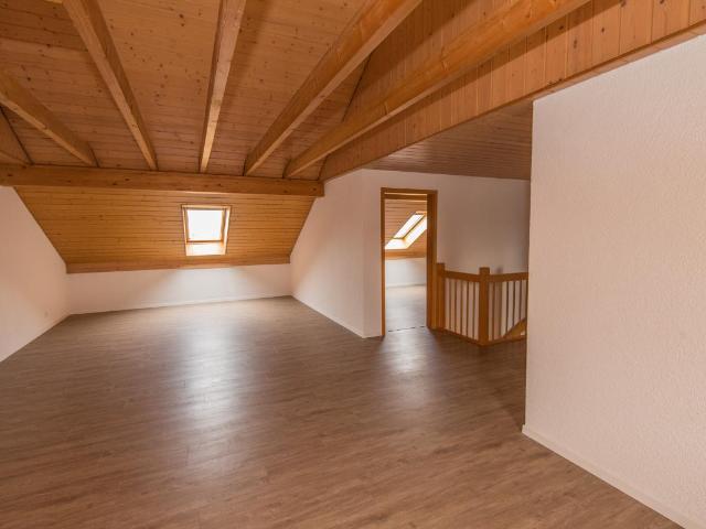Zu Verkaufen eine grosszügige 6.5 Zimmer Maisonettewohnung