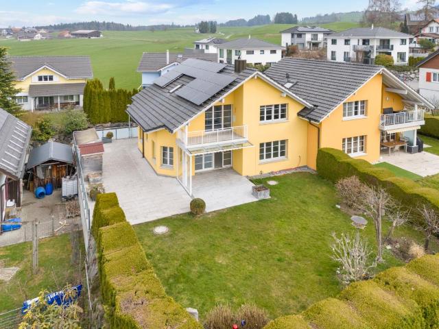 6.5 Zimmer Doppeleinfamilienhaus