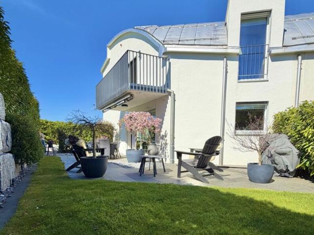 6.5 Zimmer Doppeleinfamilienhaus: Wo wertvolle Lebensqualität ein sicheres Zuhause erhält!