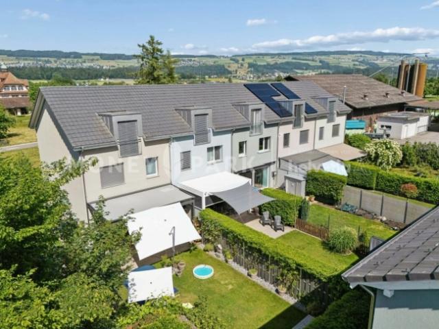 6.5 Zimmer Reihenmittelhaus an familienfreundlicher Lage