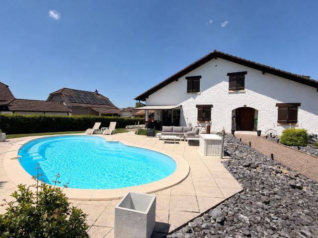 6,5 Zimmer Villa mit Pool zum Verkauf in Alle