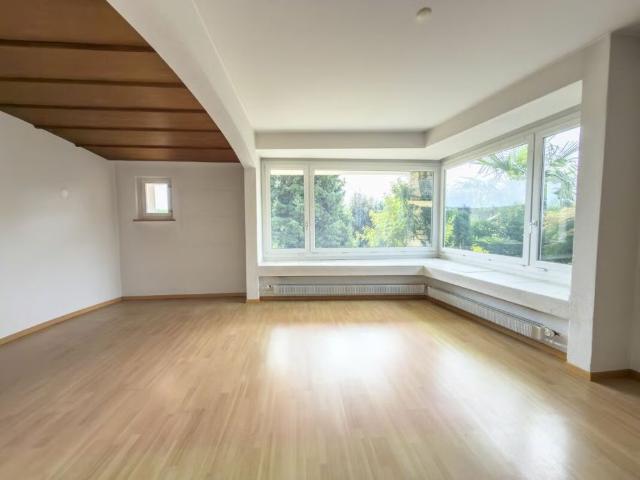 6.5 Zimmer, 240 m², EG