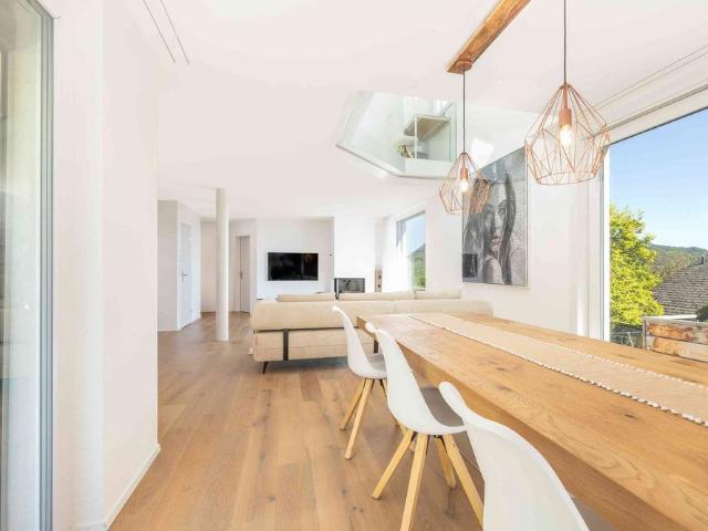6.5 Zimmer, 242 m²