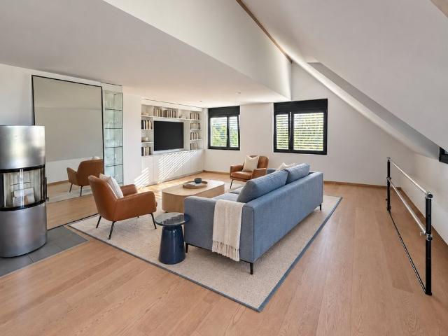 6.5 Zimmer, 259 m², 2. Stock