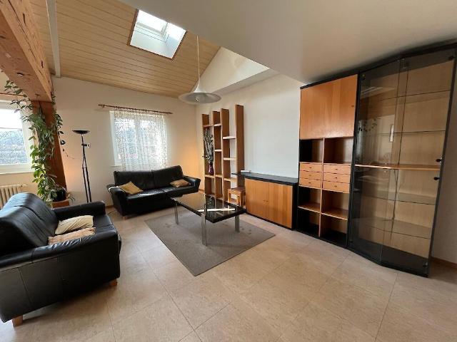 6.5 Zimmer, 220 m², 2. Stock
