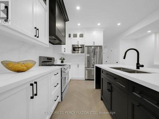6 6635 Clock Court, Mississauga, ON, L5W 1N2 townhouse for sale | Listing ID W14111 | Royal LePage