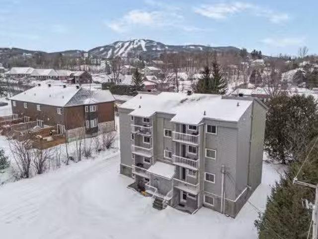 6 94 Boul. De Bromont, Bromont, QC, J2L 2K6 condo for sale.