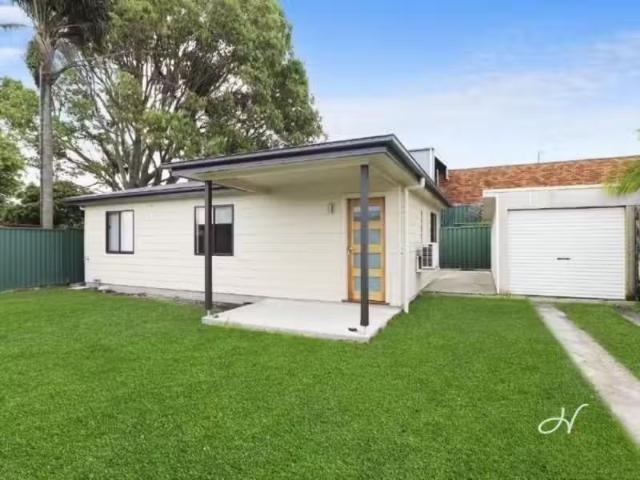 6A Beachcomber Parade, Toukley House for rent Listed by Pauli.