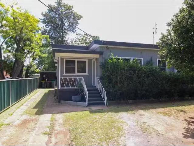 6a Doyle Street, SINGLETON House for rent Listed by Andrew Ta.