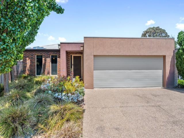 6A Heyington Pl, Kennington, VIC, 3550