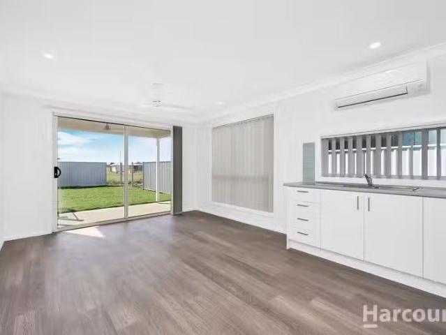 6A Saffron Street, BARGARA, QLD 4670 Duplex for Rent