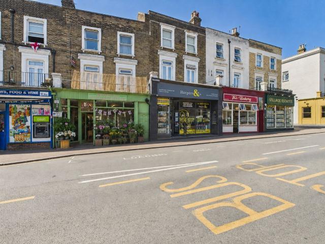 6B Bexley High Street, Bexley DA5, 1 bed terraced house to rent, £1,250 pcm | PrimeLocation