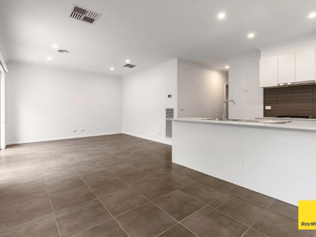 6B Little Hill Street