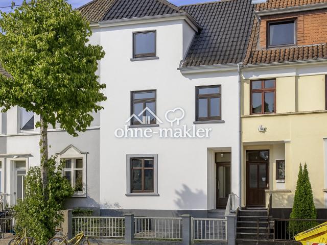 6er WG gesucht: Neustadt, saniert mit Garten und Einbauküche!