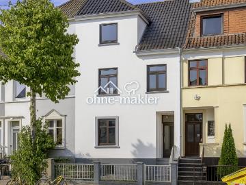 6er WG gesucht: Neustadt, saniert mit Garten und Einbauküche!
